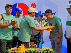 Bupati Hadiri Jalan Sehat HUT PT. Bare Jaya Berdikari