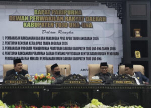 Sekda Touna Hadiri Rapat Paripurna DPRD